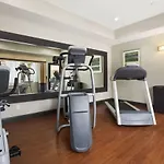 Days Inn & Suites by Wyndham Houston North Spring