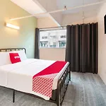 Oyo Hotel & Apartments Houston Galleria
