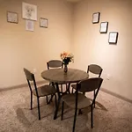 Galleria-Uptown Modern Apt Suite