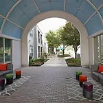 Landing At Voyager At Space Center - 2 Bedrooms In East Pasadena