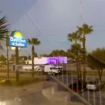 Days Inn & Suites by Wyndham Houston North/Aldine
