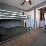 Cozy 2B Apartment Near Uofh And Tsu!