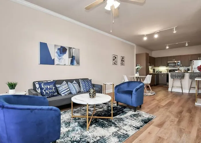Ultimate Retreat Near Galleria-Pool