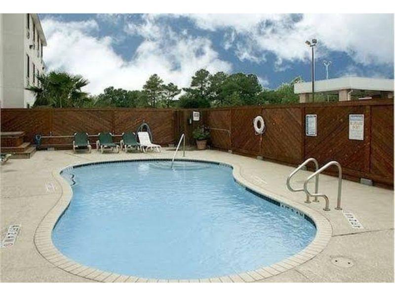 Days & By Wyndham North/aldine