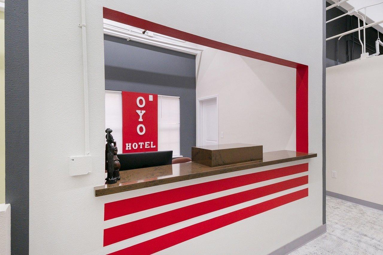 Oyo & Galleria