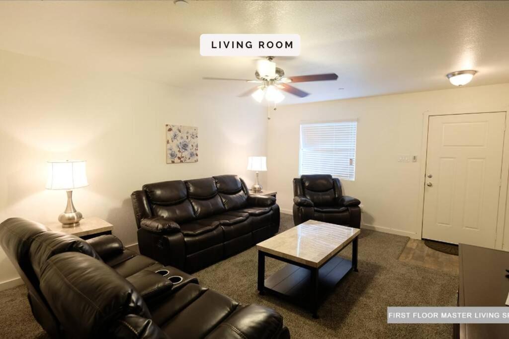3 Story, 3 Bdrm, 4 Beds, 2 Bath, North Houston, Iah - 10b Holiday home Houston