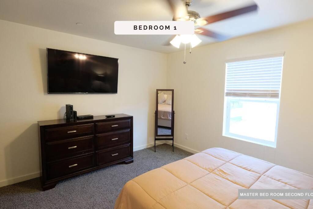 3 Story, 3 Bdrm, 4 Beds, 2 Bath, North Houston, Iah - 10b *