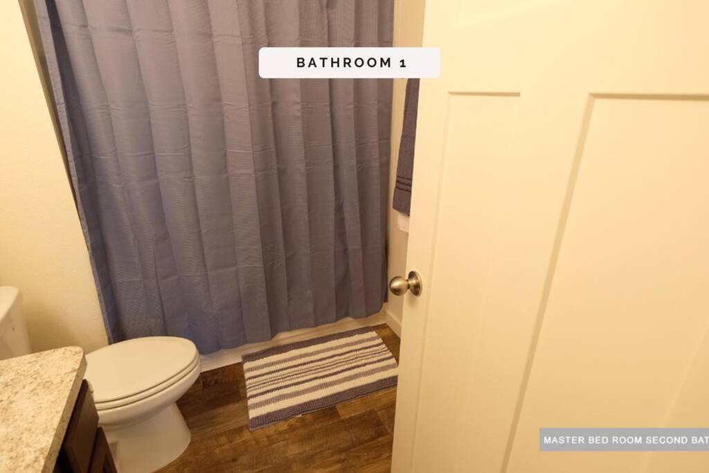 3 Story, 3 Bdrm, 4 Beds, 2 Bath, North Houston, Iah - 10b * Houston