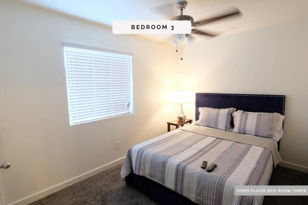 Holiday home 3 Story, 3 Bdrm, 4 Beds, 2 Bath, North Houston, Iah - 10b Houston