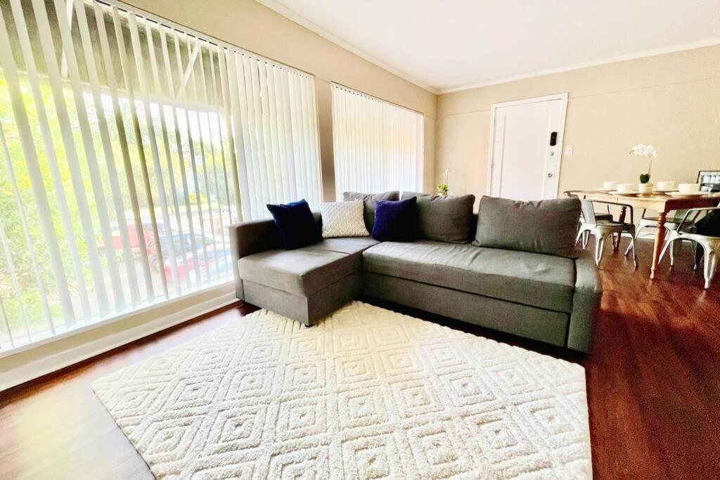 2/1 King/Queen. Mins From Dt, Medcenter, Fast Wifi