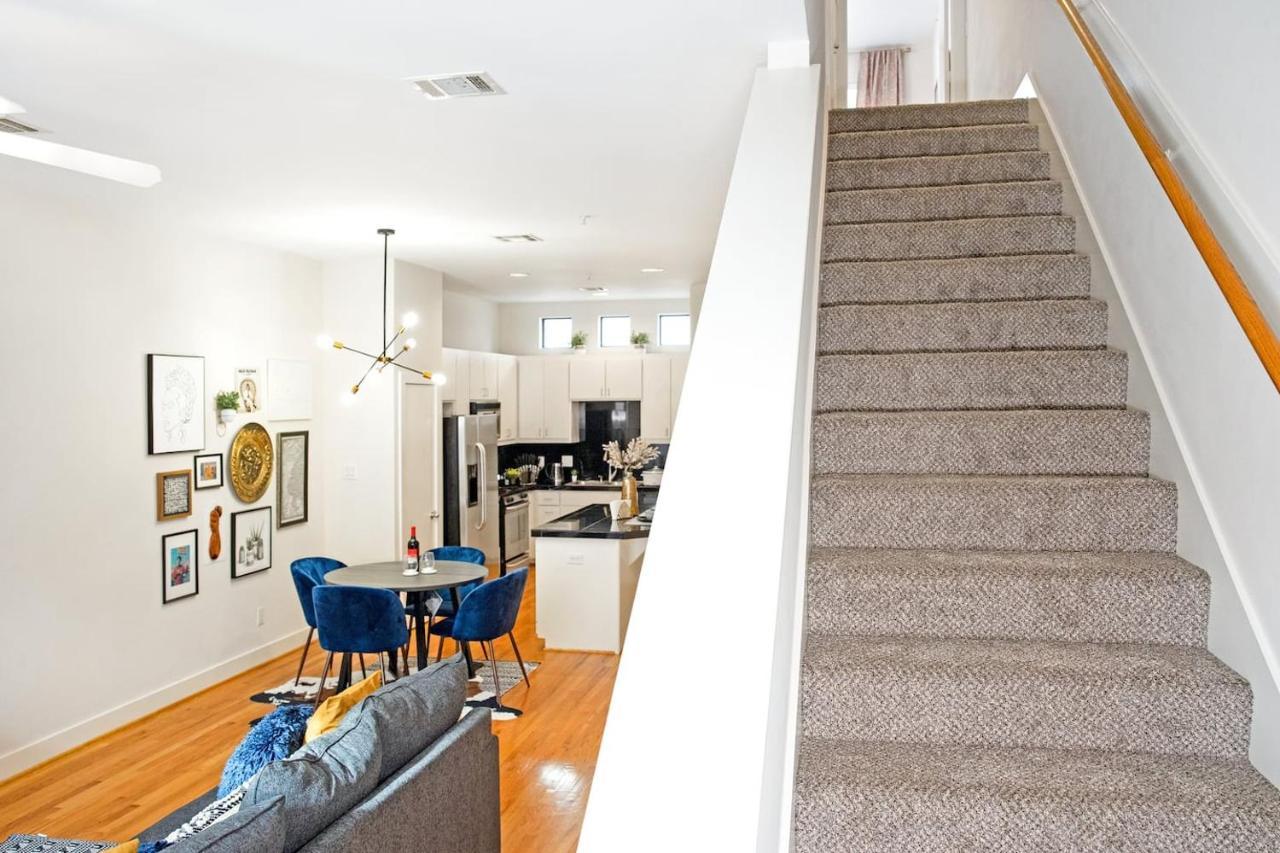 Apartment Link House 2bed 2bath Townhouse Enclosed Garage Astrodome Downtown Medctr Houston