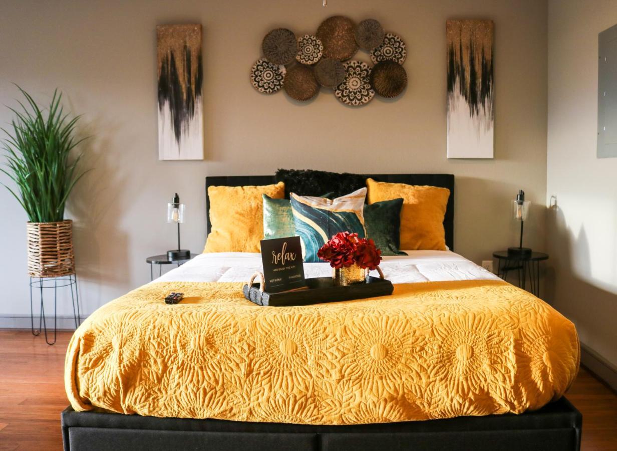 Luxury Studio Apartment *