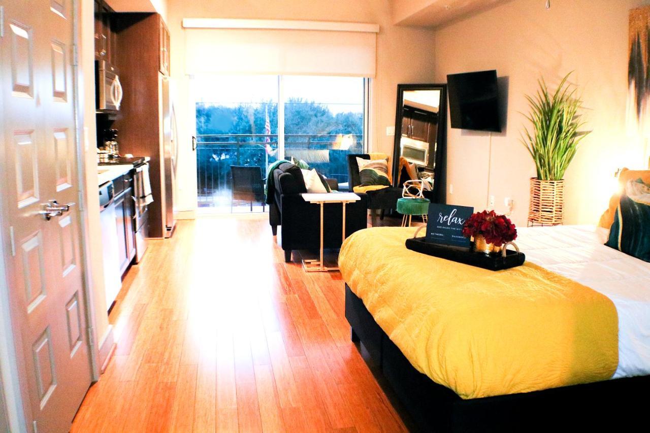 Luxury Studio Apartment
