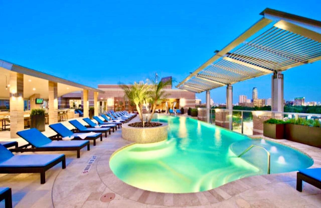 Luxury Studio Apartment *