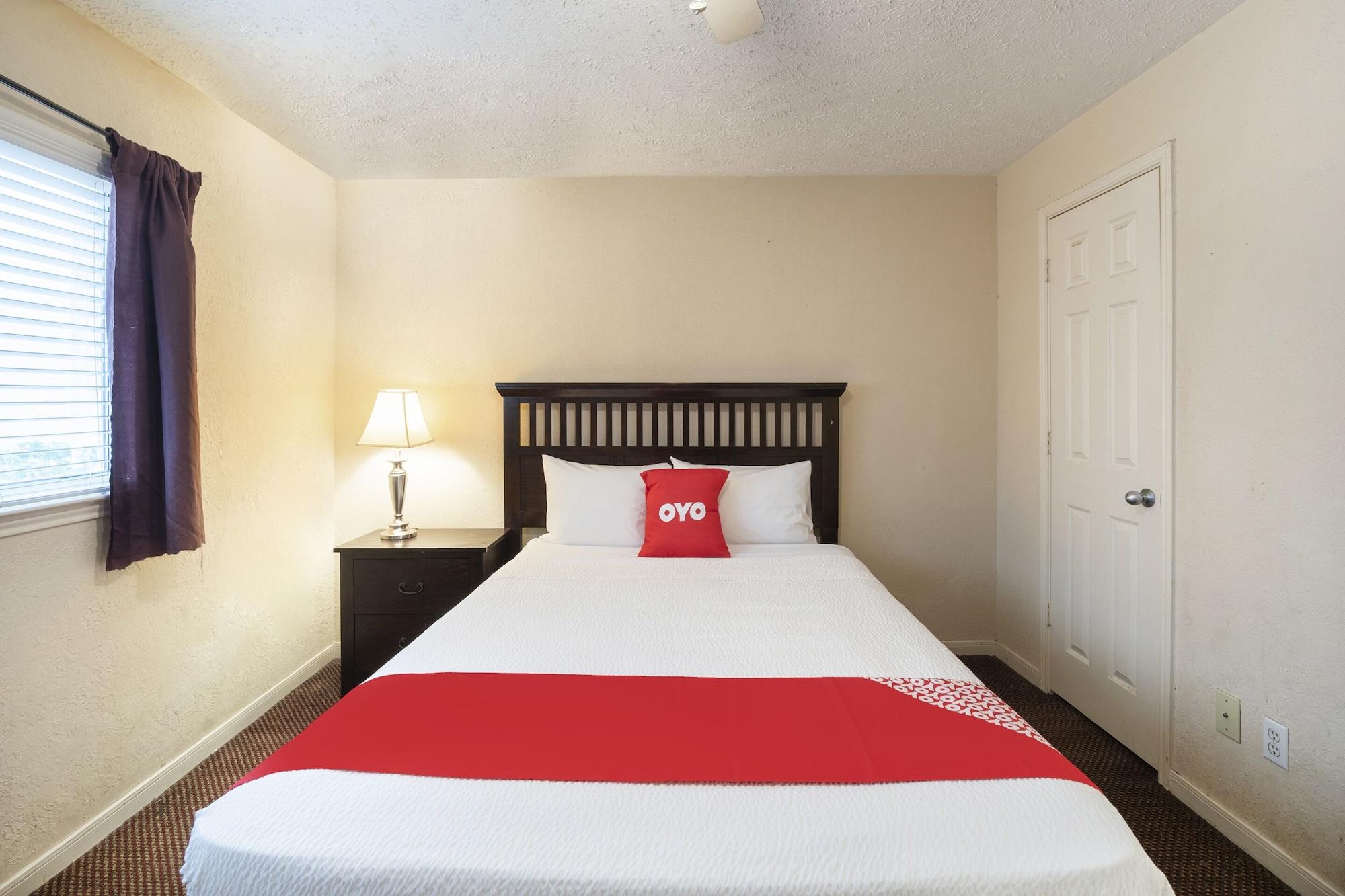 Oyo & Galleria Hotel Houston