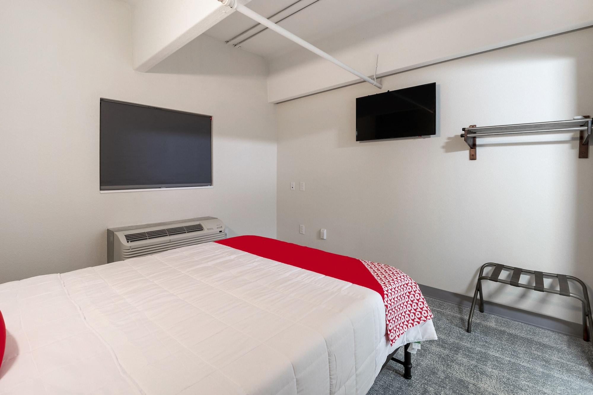 Oyo & Galleria Hotel Houston