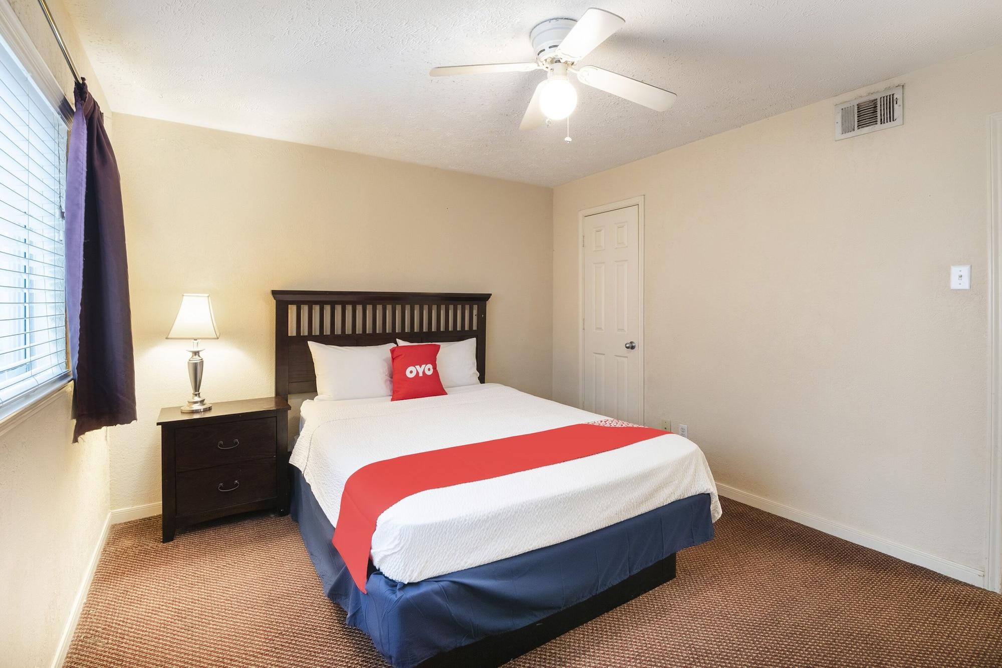 Oyo & Galleria Hotel Houston