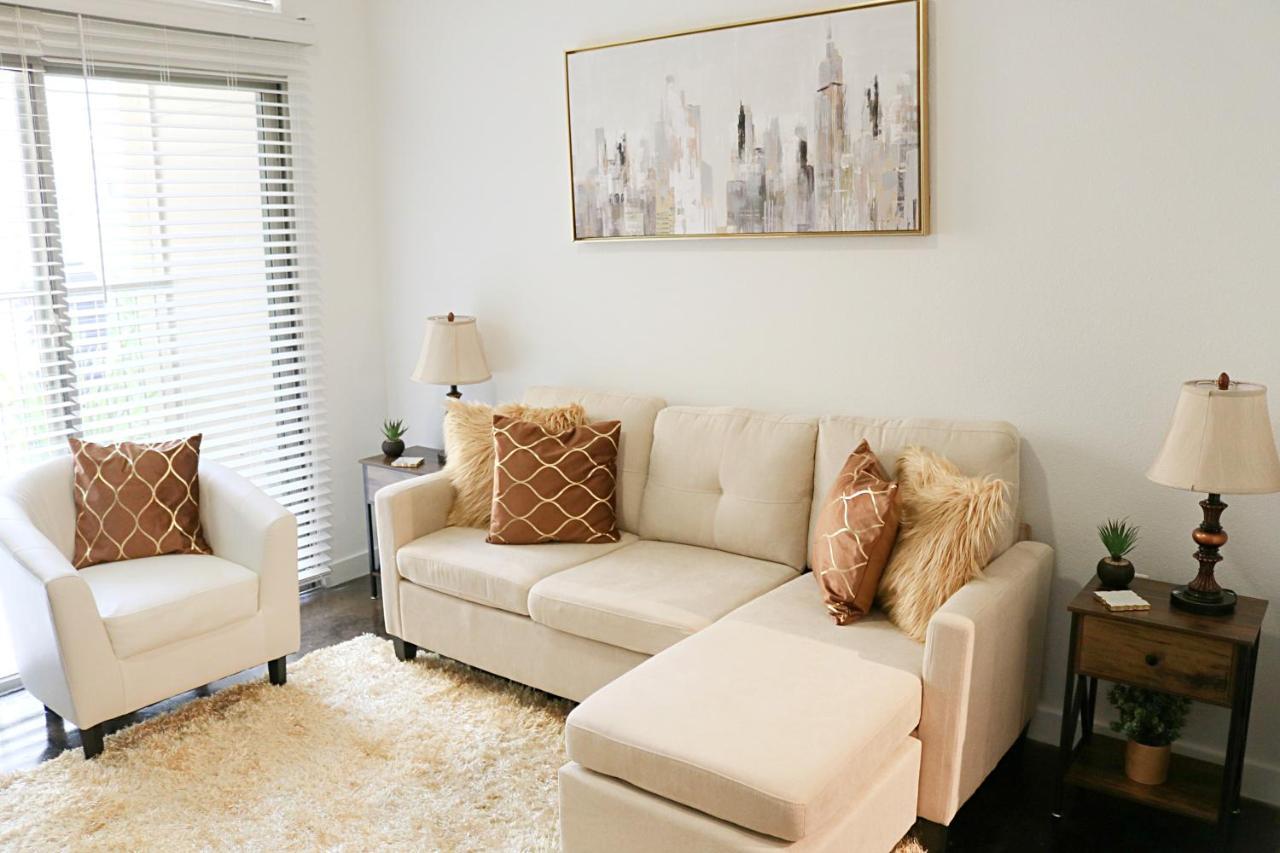 Apartment Eluxe @ Riveroaks