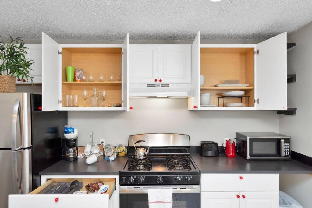 Apartment Quiet Oasis With 1 Bedroom In The Montrose Area *