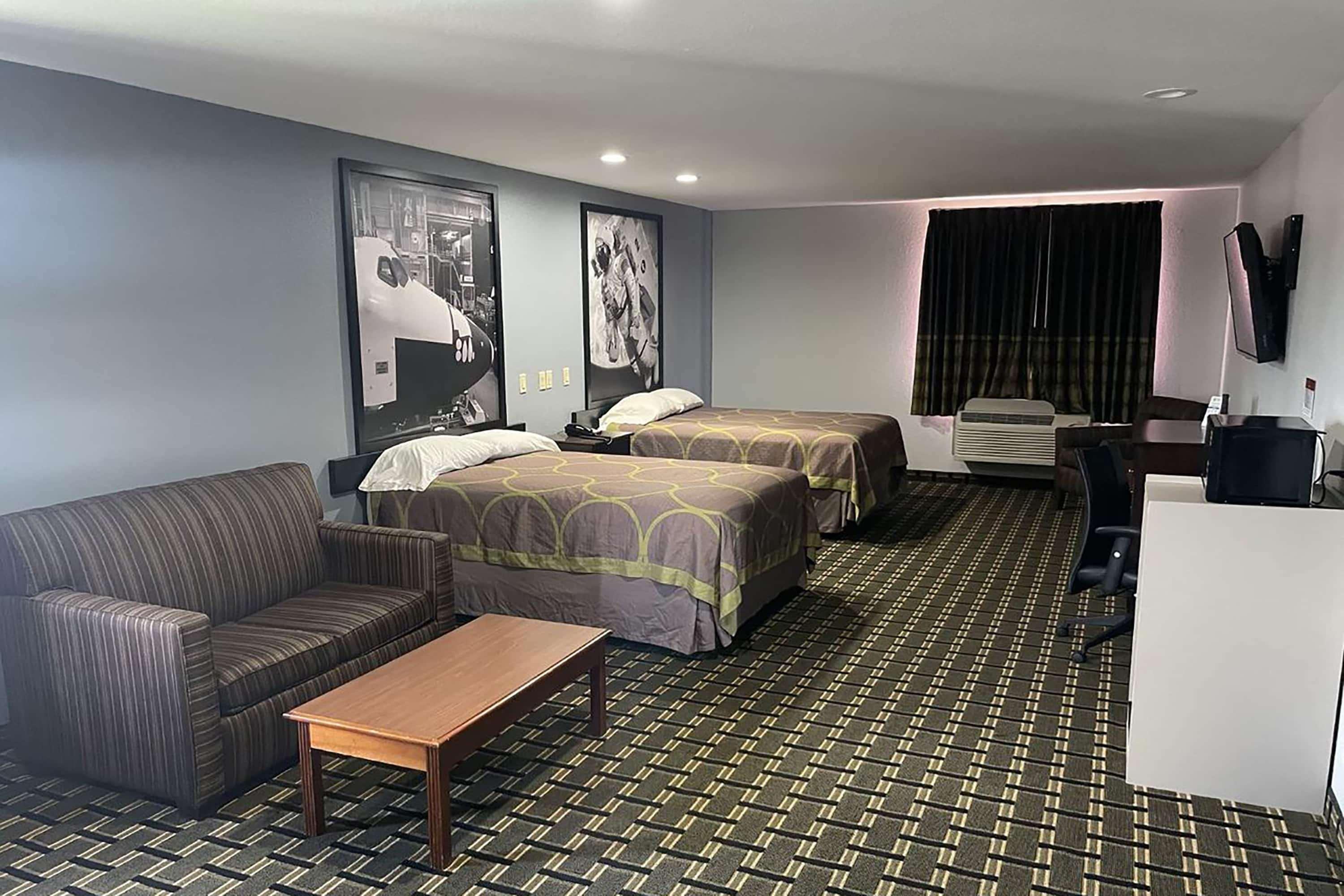 Hotel Super 8 By Wyndham Downtown I-610 Houston