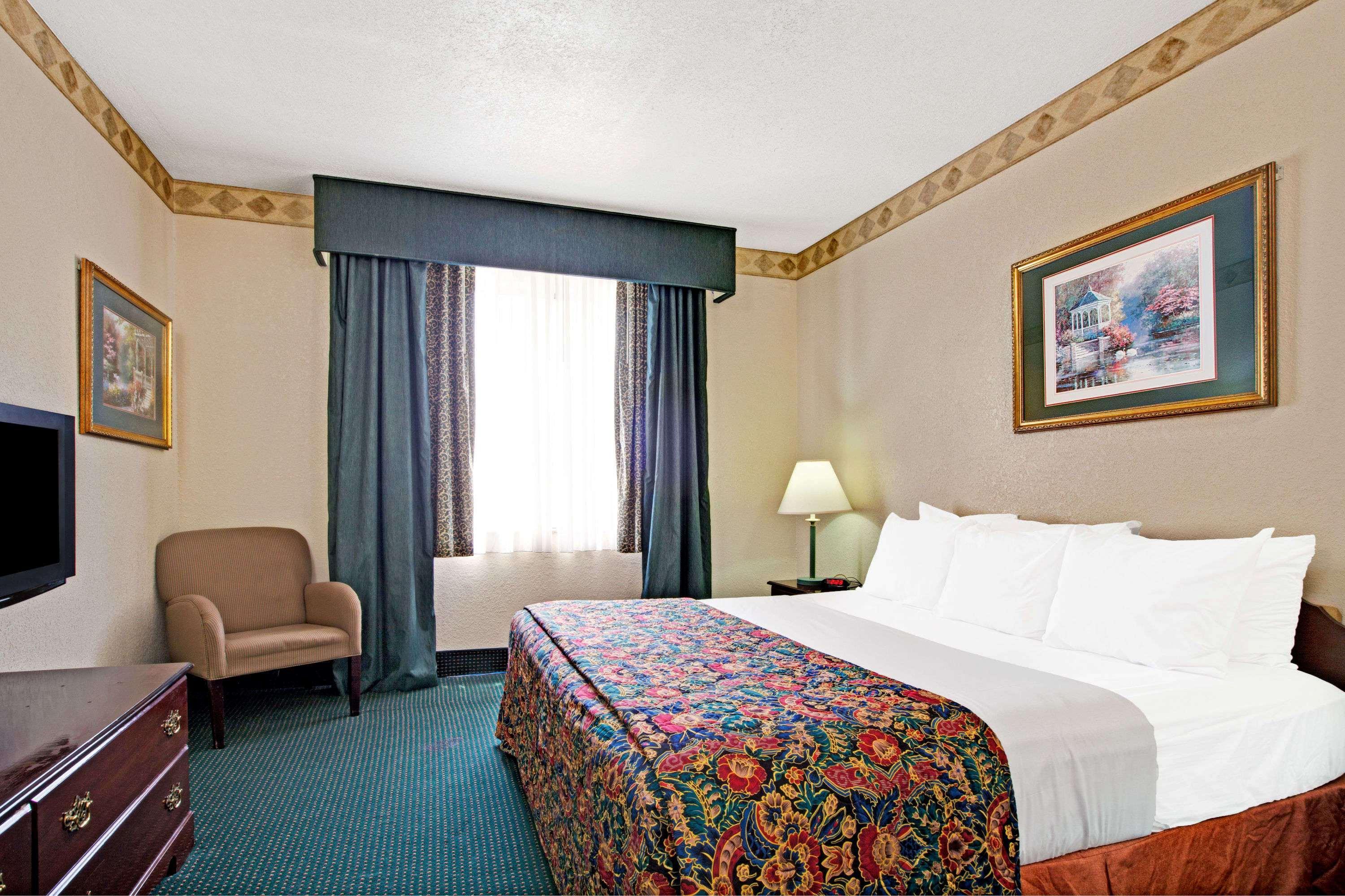 Hotel Days & By Wyndham North/aldine Houston