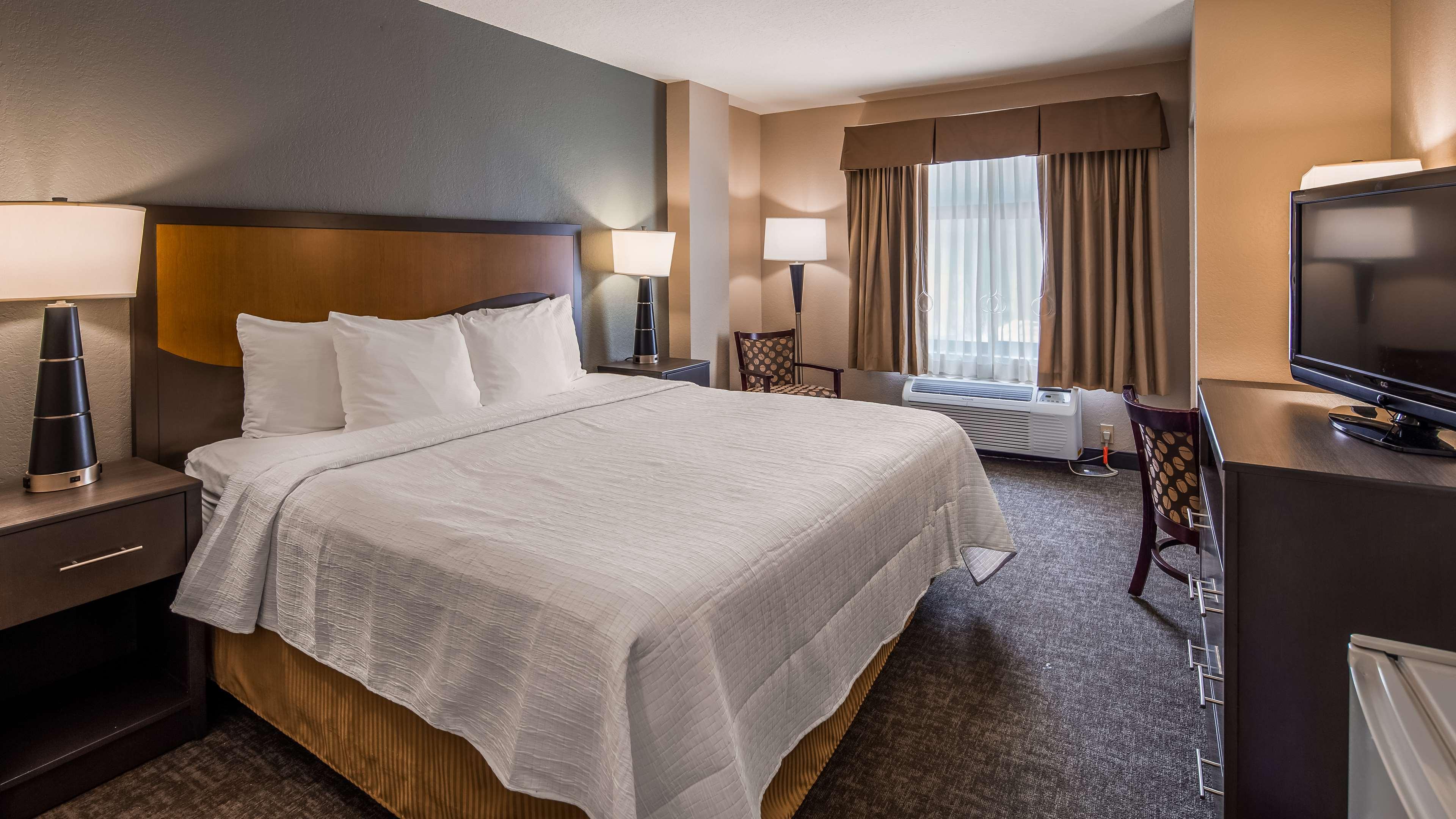 Surestay Plus By Best Western Medical Center Hotel