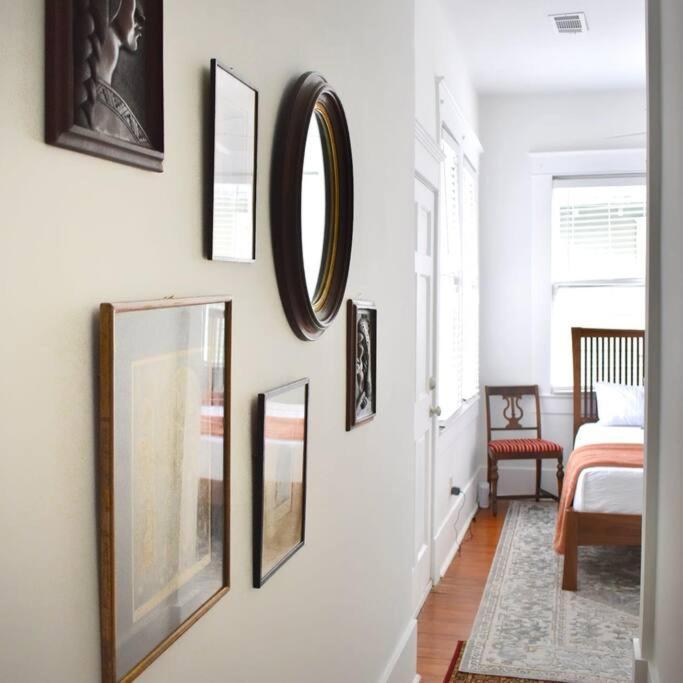 Cute And Cozy In Montrose, Near Parks, Eats And Shops