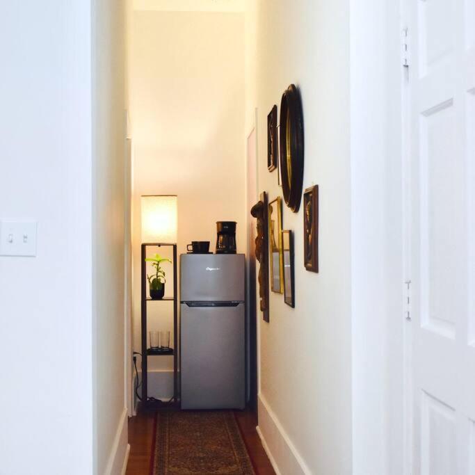 Cute And Cozy In Montrose, Near Parks, Eats And Shops