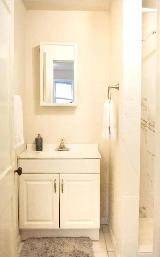 Apartment Cute And Cozy In Montrose, Near Parks, Eats And Shops
