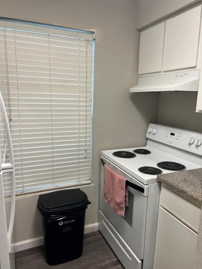 Beautiful 1-bedroom Townhome With Amenities Apartment