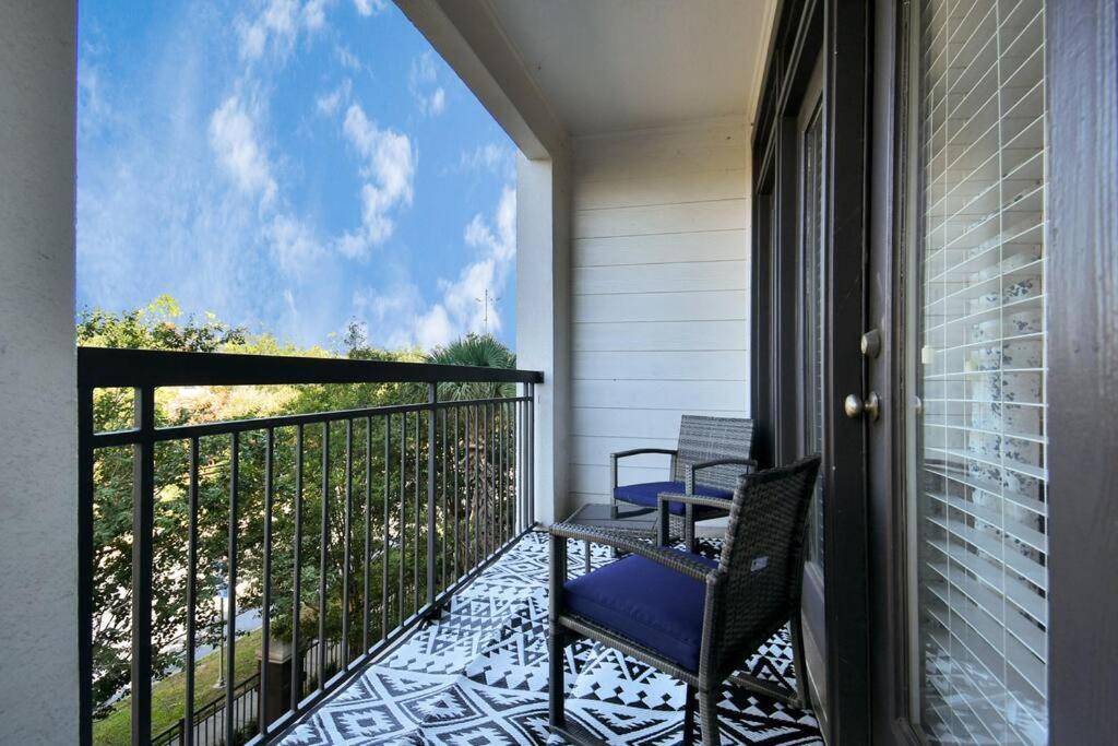 Ultimate Retreat Near Galleria-pool
