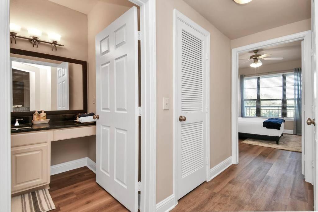 Apartment Ultimate Retreat Near Galleria-pool Houston