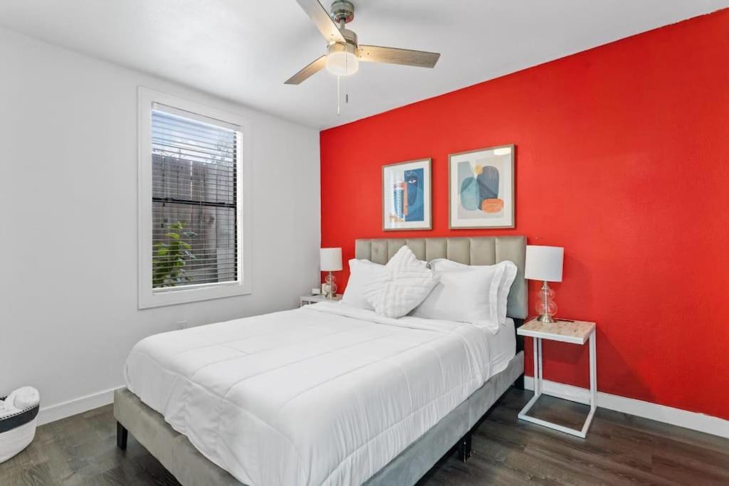 Apartment Rodeo Escape: Sleeps 8, Parking, Wi-fi, Free Gym *