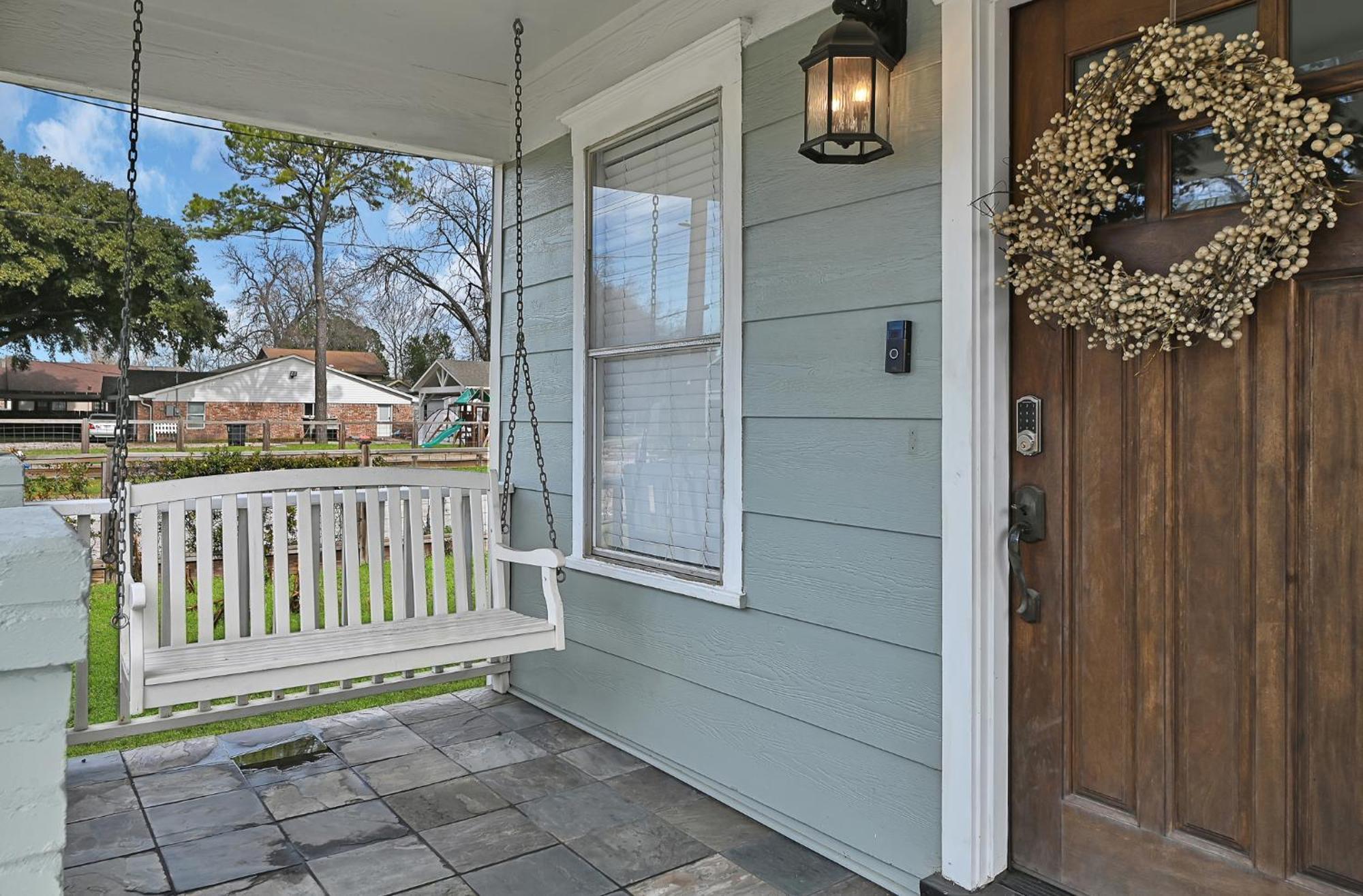 *sweet Houston*/12ppl/3br/1b Houston