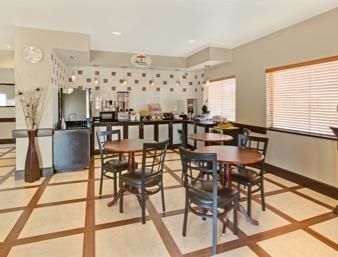 Hotel Super 8 By Wyndham Houston/i-10/federal Road
