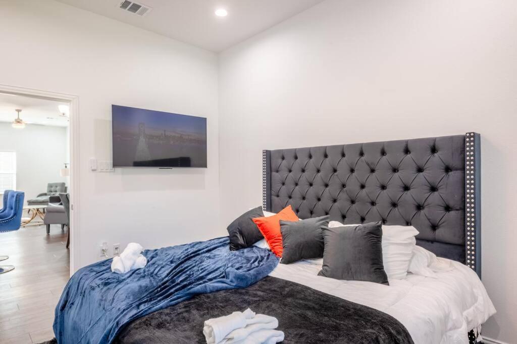 Spacious Cozy Near Nrg /toyota/stadiums Holiday home