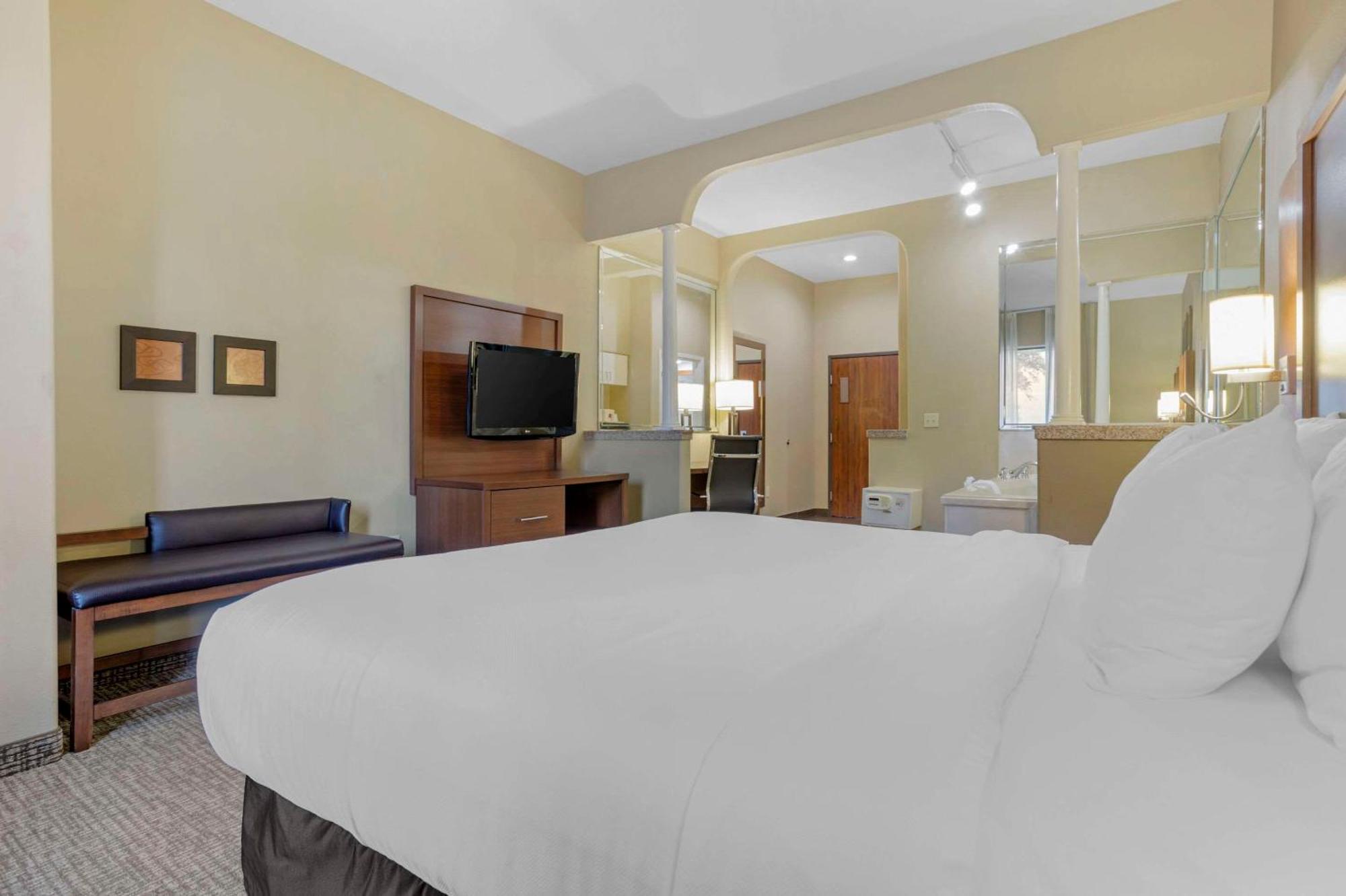 Comfort Nw - Vintage Park Hotel