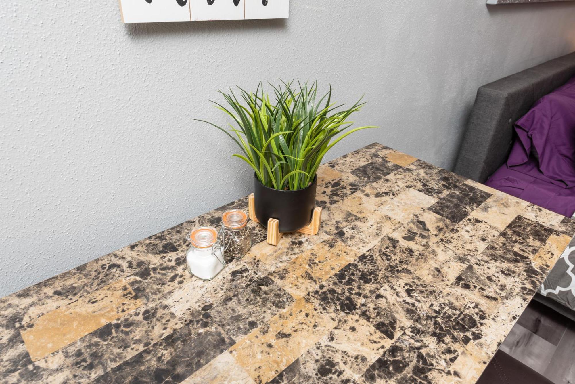 Urban Retreat 1br With Free Park *