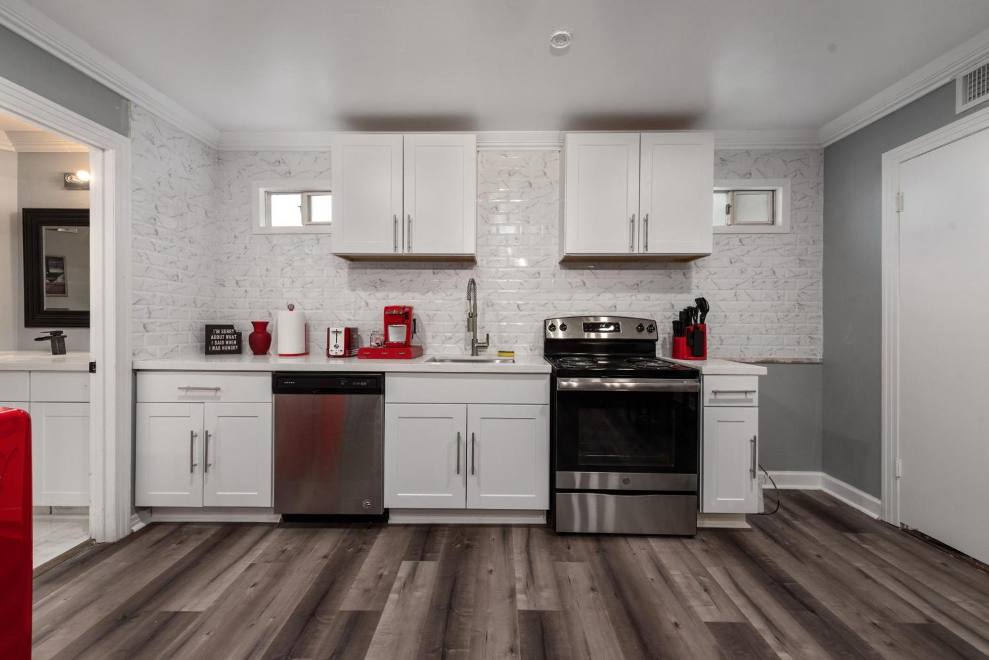 Urban Retreat 1br With Free Park Apartment