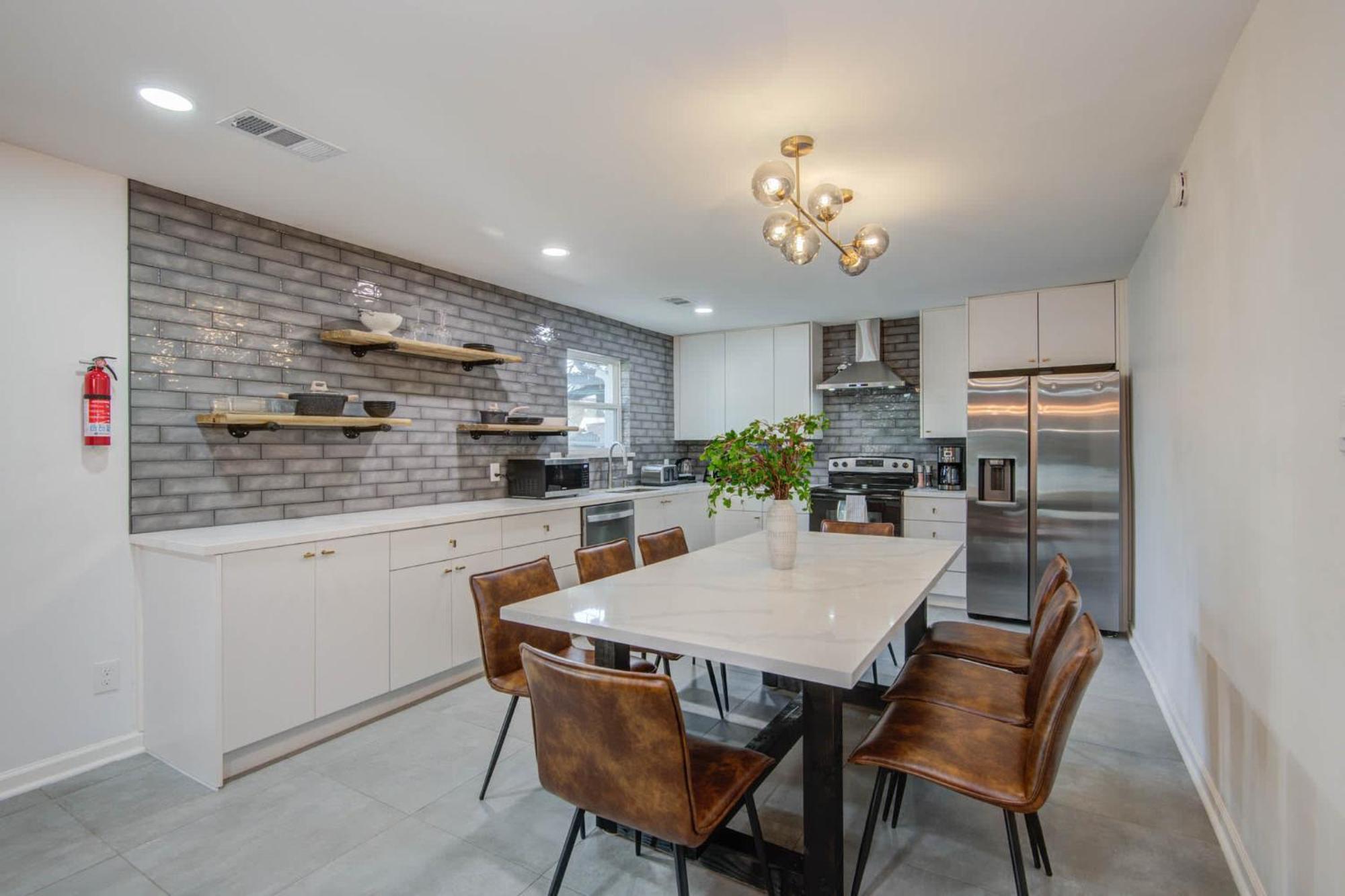 4-bd Mid-modern Century With Firepit & Playground