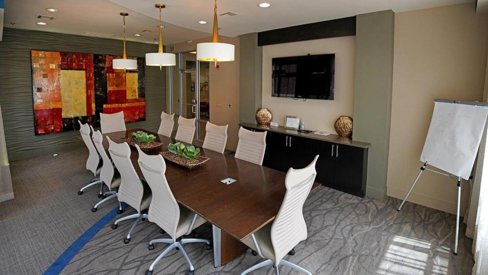 Apartment Landing At Voyager At Space Center - 2 Bedrooms In East Pasadena Houston