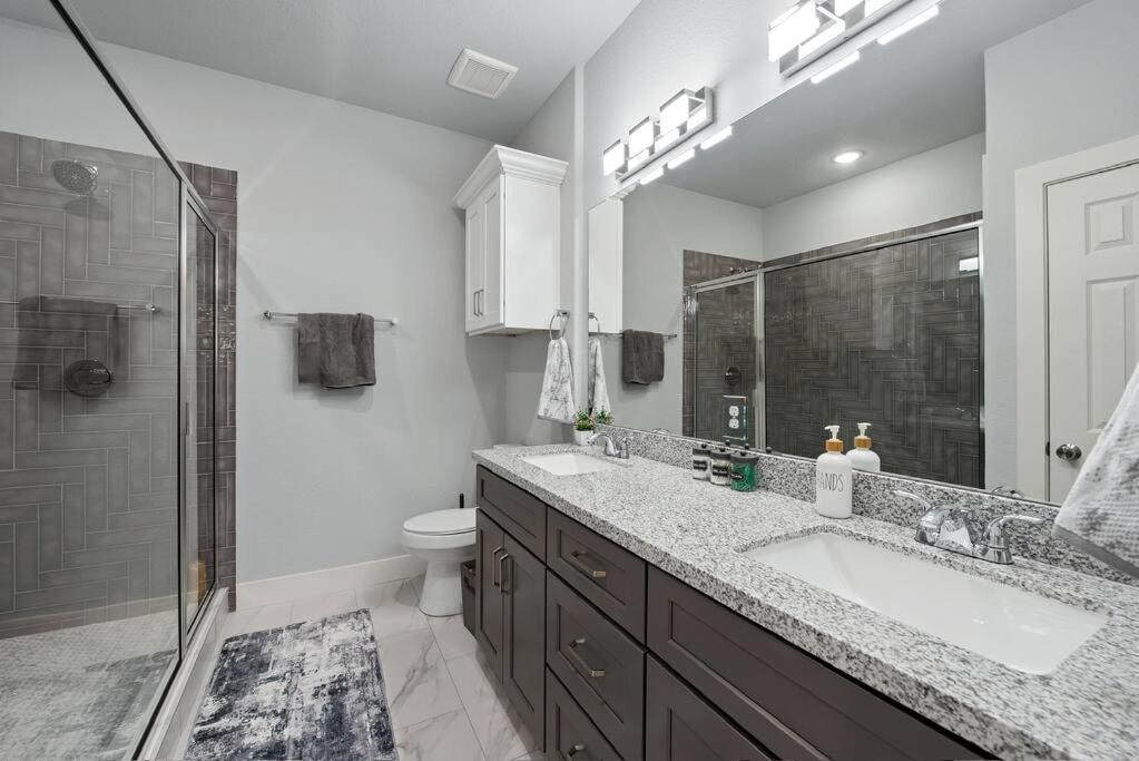 Modern 2024 Townhome With Indoor Hoops Huge Tvs And Gray Chic Design * Houston