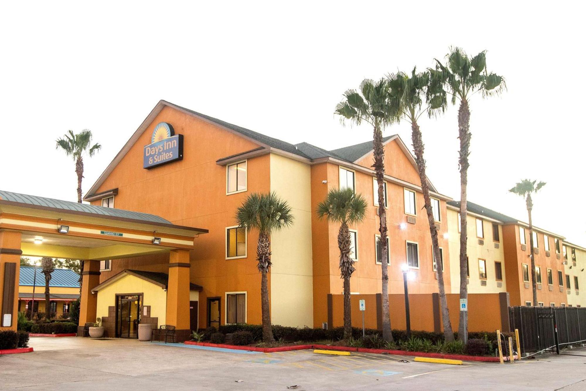 Days & By Wyndham North/aldine 2*