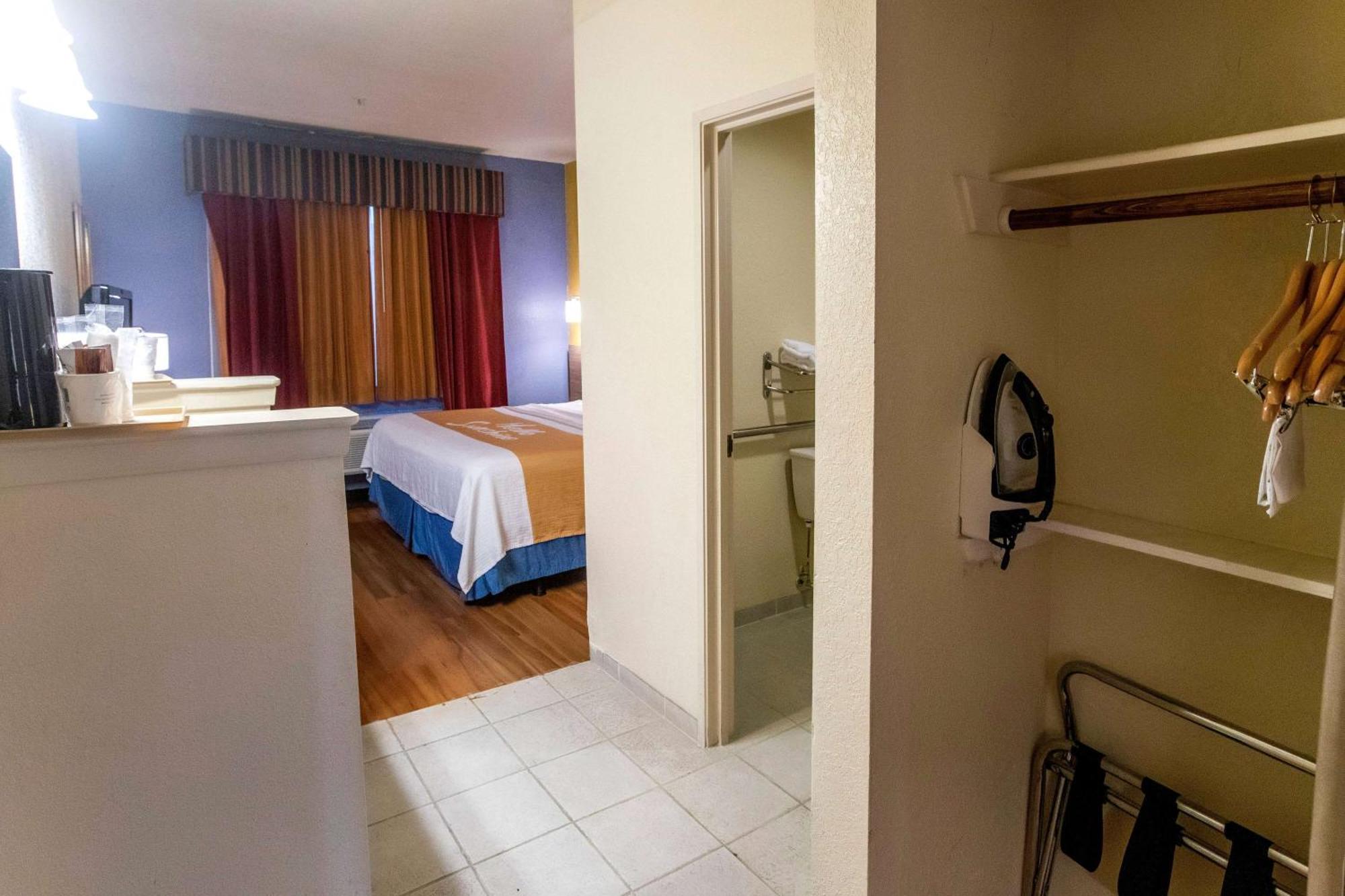 Days & By Wyndham North/aldine Hotel Houston