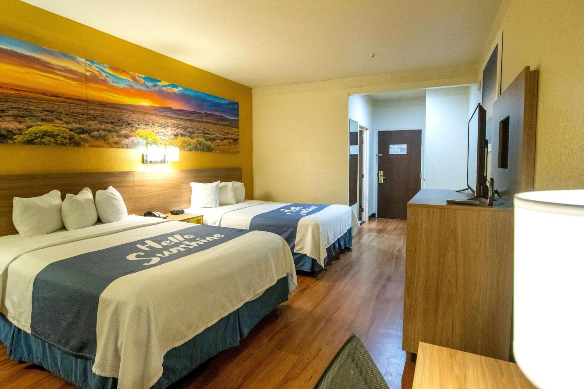 Hotel Days & By Wyndham North/aldine