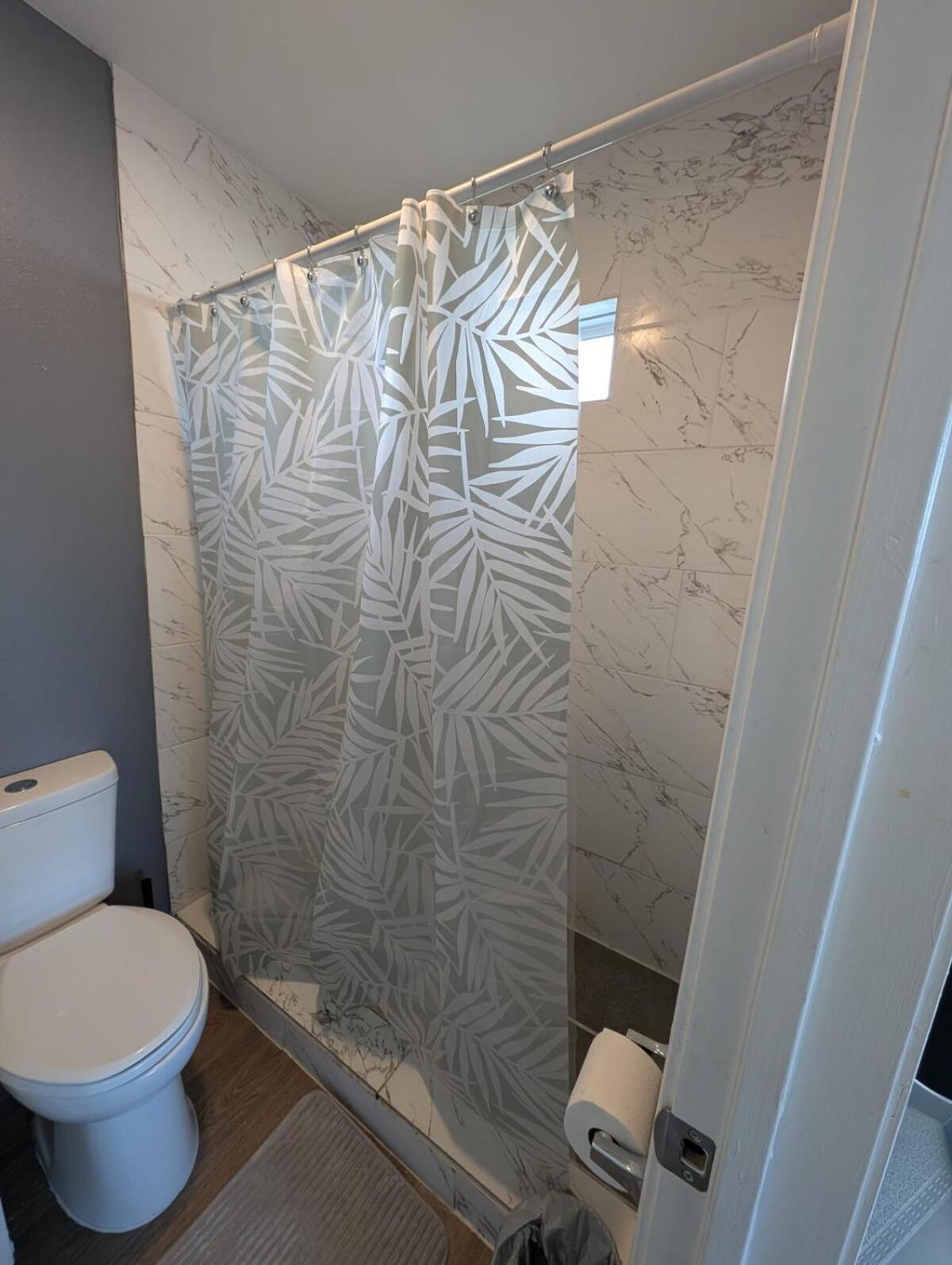Cozy 2b Near Uofh And Tsu!