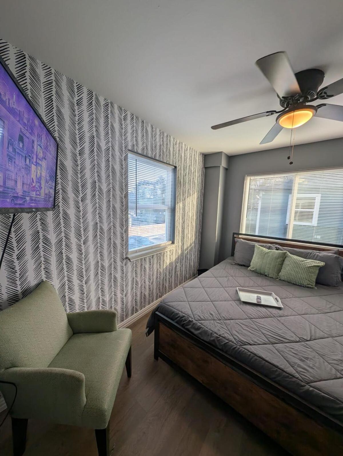 Cozy 2b Near Uofh And Tsu! Apartment Houston