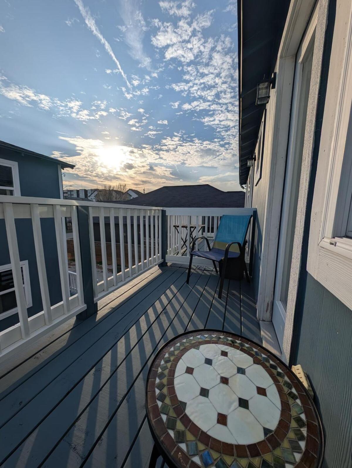 Cozy 2b Near Uofh And Tsu! Apartment