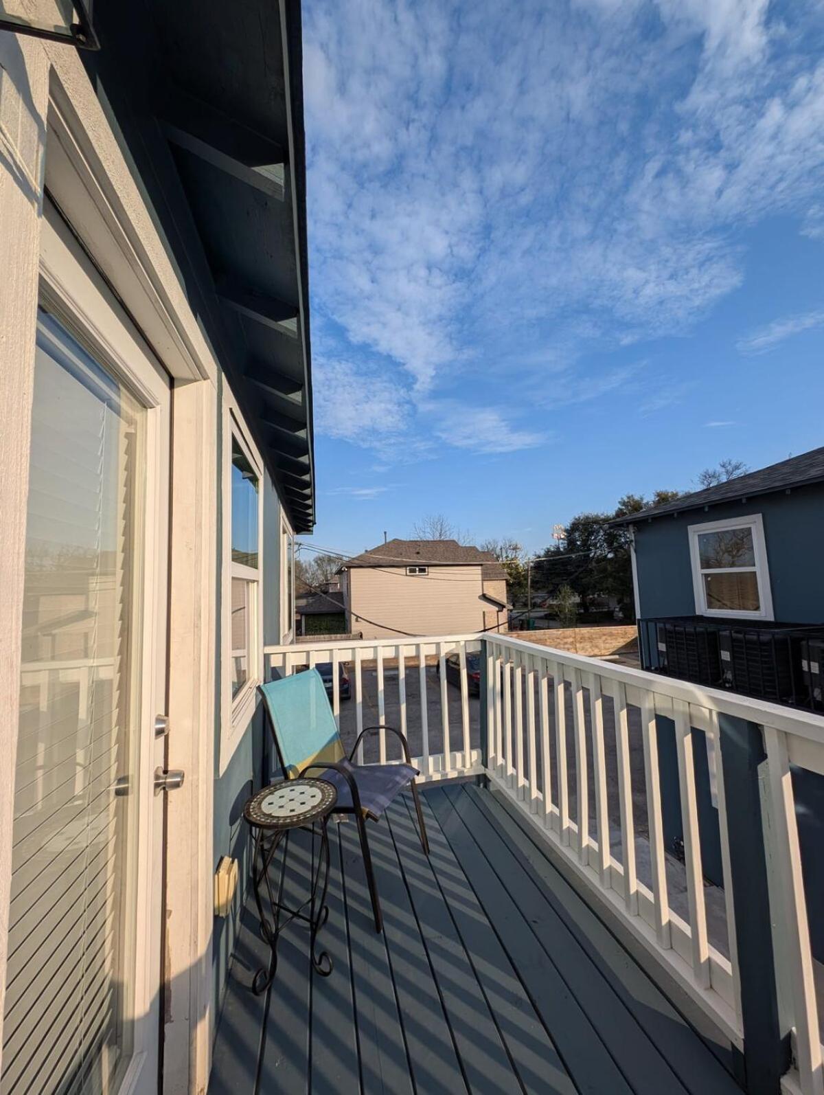 Apartment Cozy 2b Near Uofh And Tsu! Houston