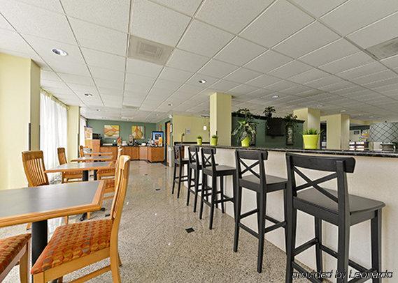 Quality East I-10 Inn Houston